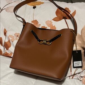 Elegant Brown Leather Shoulder Bag